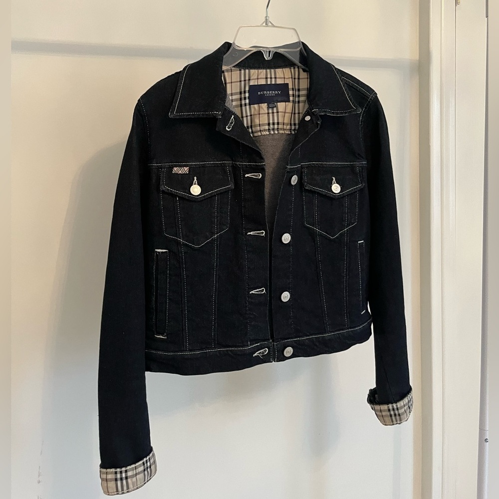 Burberry jean jacket. 90%cotton 10% Lyrca. Great condition. Rarely worn